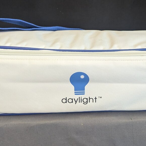 The Working Natural Daylight Foldable Lamp in Case by Daylight is a versatile an - Picture 1 of 4